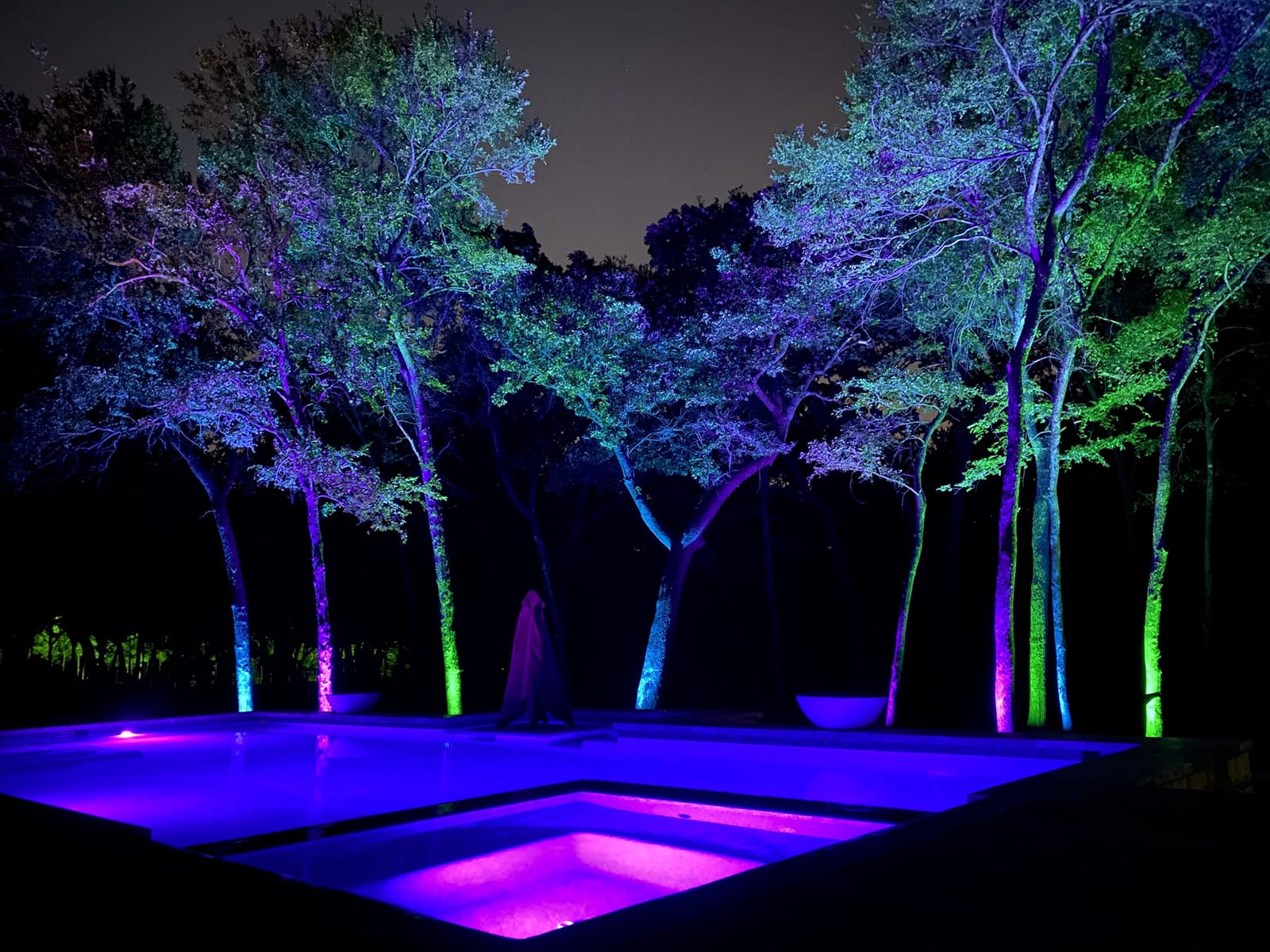 Landscape lighting installation, photo 79 of 114