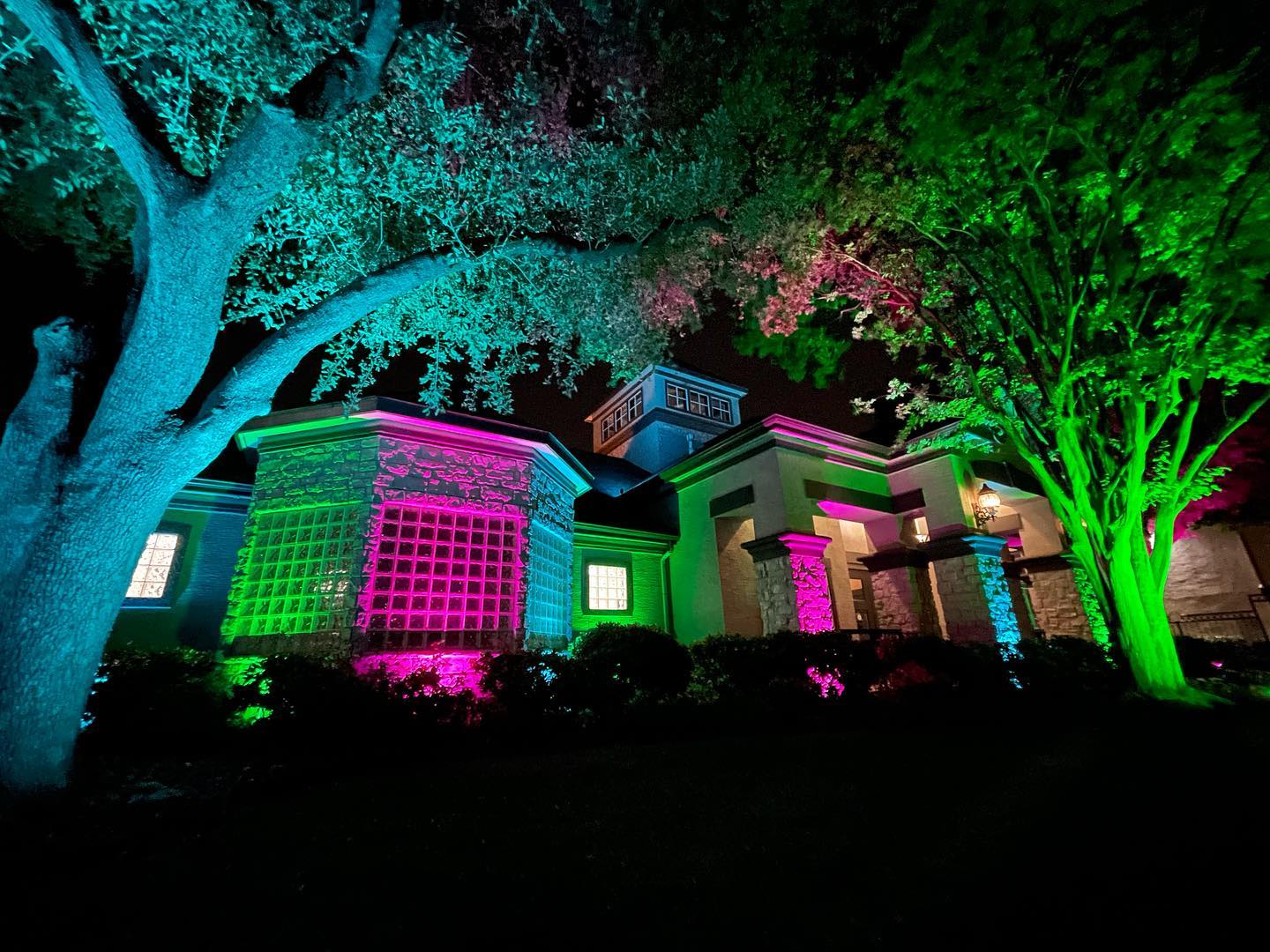 Landscape lighting installation, photo 23 of 114